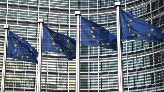 La Commission européenne aimerait inclure les produits d'assurance-vie dans le futur accord avec la Suisse. [jorisvo - Fotolia]