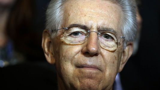 Mario Monti avait démissionné vendredi soir comme prévu, juste après l'adoption définitive du budget 2013. [Georgio Borgia - Keystone]