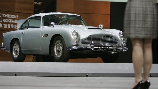 La voiture de James Bond mise en vente pour 4 millions de francs ! 4685753
