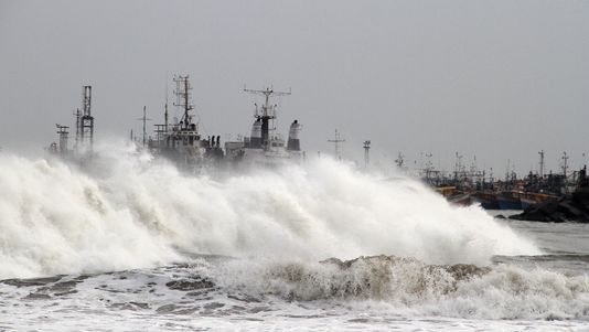 Le cyclone est attendu en fin de journée sur les côtes indiennes. [Keystone]