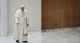 Le pape François, ici le 10 octobre 2022, appelle à interdire la gestation pour autrui. [AP Photo/Andrew Medichini - Keystone]