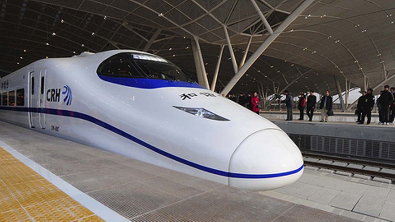 Le train le plus rapide du monde inauguré en Chine 