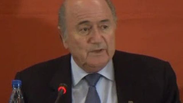 La FIFA veut améliorer l'arbitrage