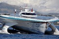 PlanetSolar a quitté le port de Monaco le 27 septembre 2010. [Keystone ]