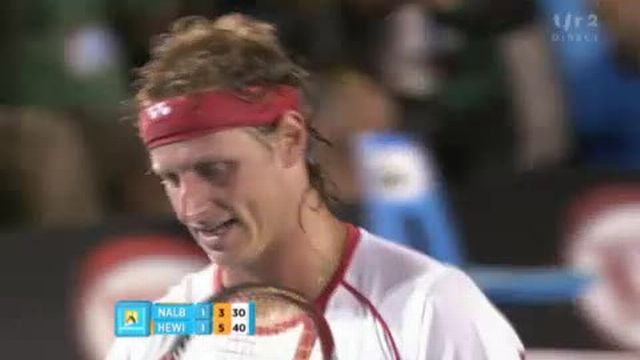 Tennis / Open d'Australie: Lleyton Hewitt (AUS) - David Nalbandian (ARG). L'Australien enlève le 3e set par une belle volée