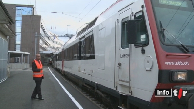 Les Fribourgeois ont pu monter à bord des rames de leur nouveau RER