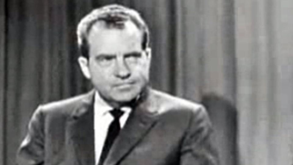 Richard Nixon interviewé par la Télévision suisse. [RTS]