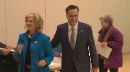 Séquences choisies - Mitt et Ann Romney aux urnes [DR]
