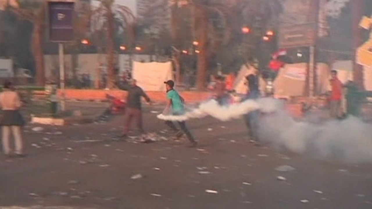 Heurts violents au Caire sur la place Tahrir