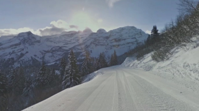 Descente virtuelle d'une piste de ski vaudoise