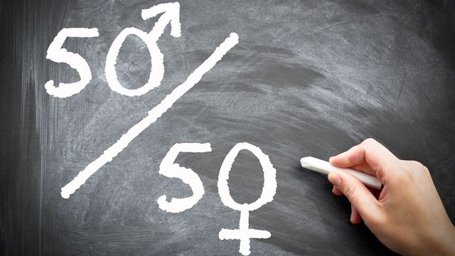 Comment évoluent les inégalités hommes-femmes après 50 ans? [Marco2811 - Fotolia]