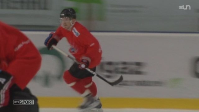 Hockey: les équipes suisses se préparent pour la rentrée et effectuent de nombreux transferts, Fribourg-Gottéron et Genève-Servette sont sous les projecteurs [RTS]
