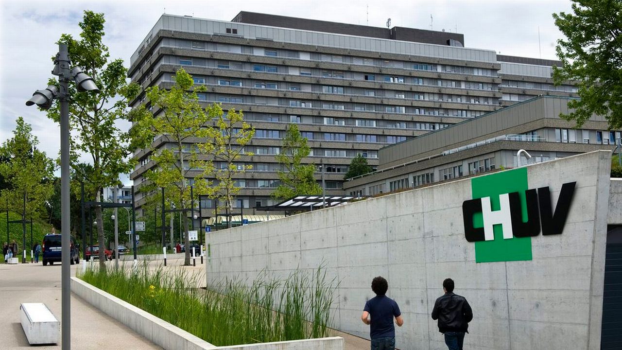Le bâtiment principal du Centre Hospitalier Universitaire Vaudois (CHUV). [Laurent Gilliéron - Keystone]