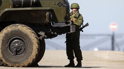 Moscou menace de lancer l'assaut contre les bases militaires ukrainiennes en Crimée. [Reuters]