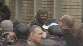 Nouvelle action armée de pro-russes dans l'est Ukraine [RTS]