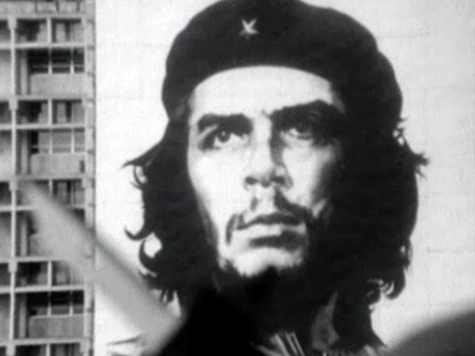 Reportage à Cuba au lendemain de la mort du Che.