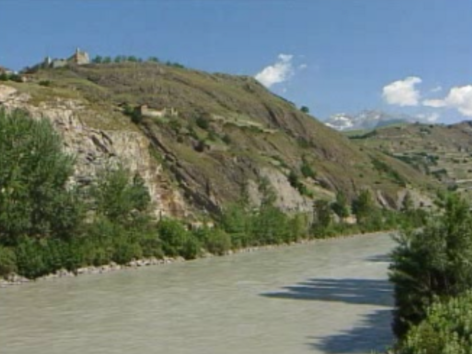 Les berges du Rhône en juin 2005 [RTS]