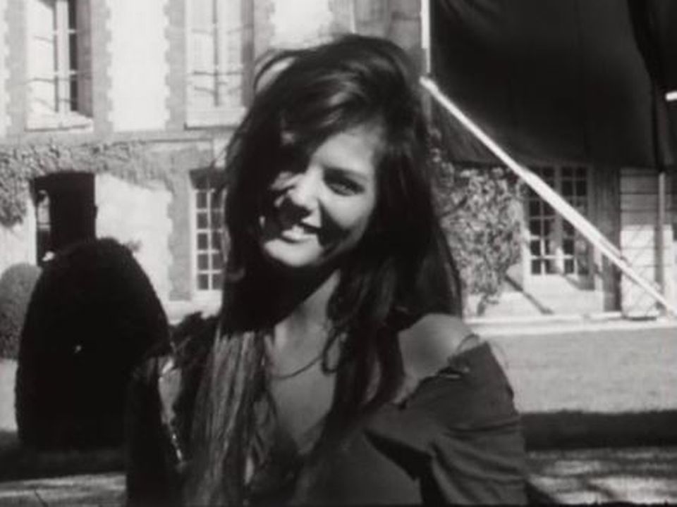 En 1961, la sublimissime actrice est interviewée par Carrefour. [RTS]