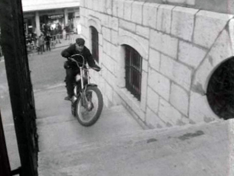 Un nouvelle façon de passer des obstacles en moto, le trial.