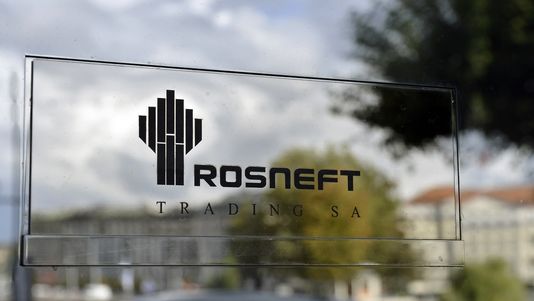 Visée par des sanctions, la société pétrolière Rosneft a des bureaux à Genève. [Keystone]