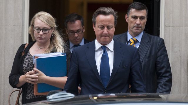 David Cameron a convoqué son cabinet pour une réunion de crise. [EPA/Will Oliver - Keystone]