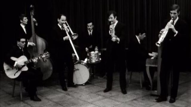 L'orchestre de jazz Jumping Seven à Neuchâtel. [RTS]