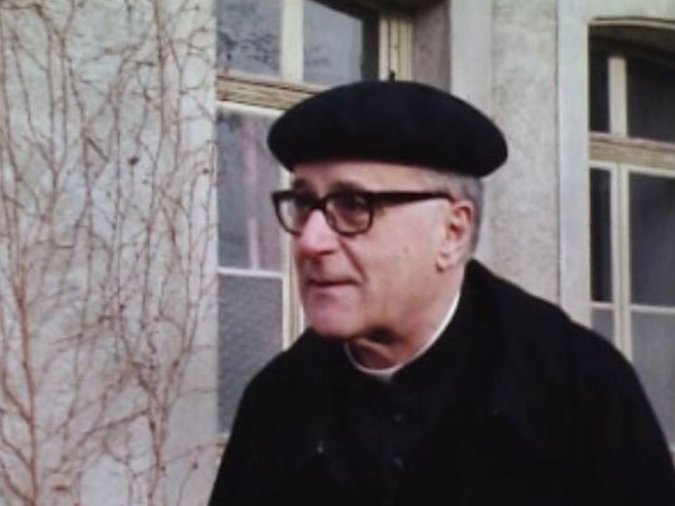 Rencontre avec le chanoine Fernand Boillat dans l'émission Présence catholique en 1977. [RTS]