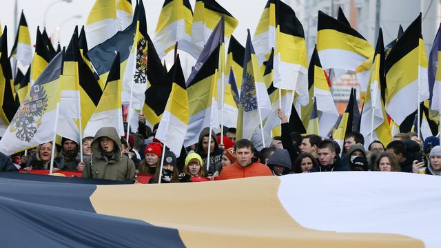 Les nationalistes russes ont défilé mardi à Moscou lors de la Fête de l'unité. [Maxim Shemetov - Reuters]