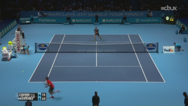 Tennis-Masters de Londres:Federer rejoint Djokovic en finale en battant Wawrinka (4-6,7-5,7-6) [RTS]
