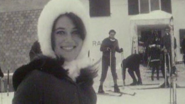Sheila aux sports d'hiver à Crans en 1967. [RTS]