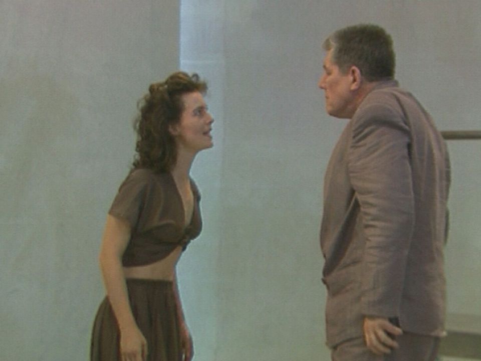 Le théâtre des Osses présente "Antigone" au Festival de la Bâtie en 1988. [RTS]