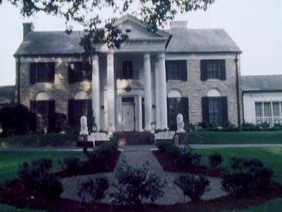 A Graceland, dans la propriété du King, à Memphis. [RTS]