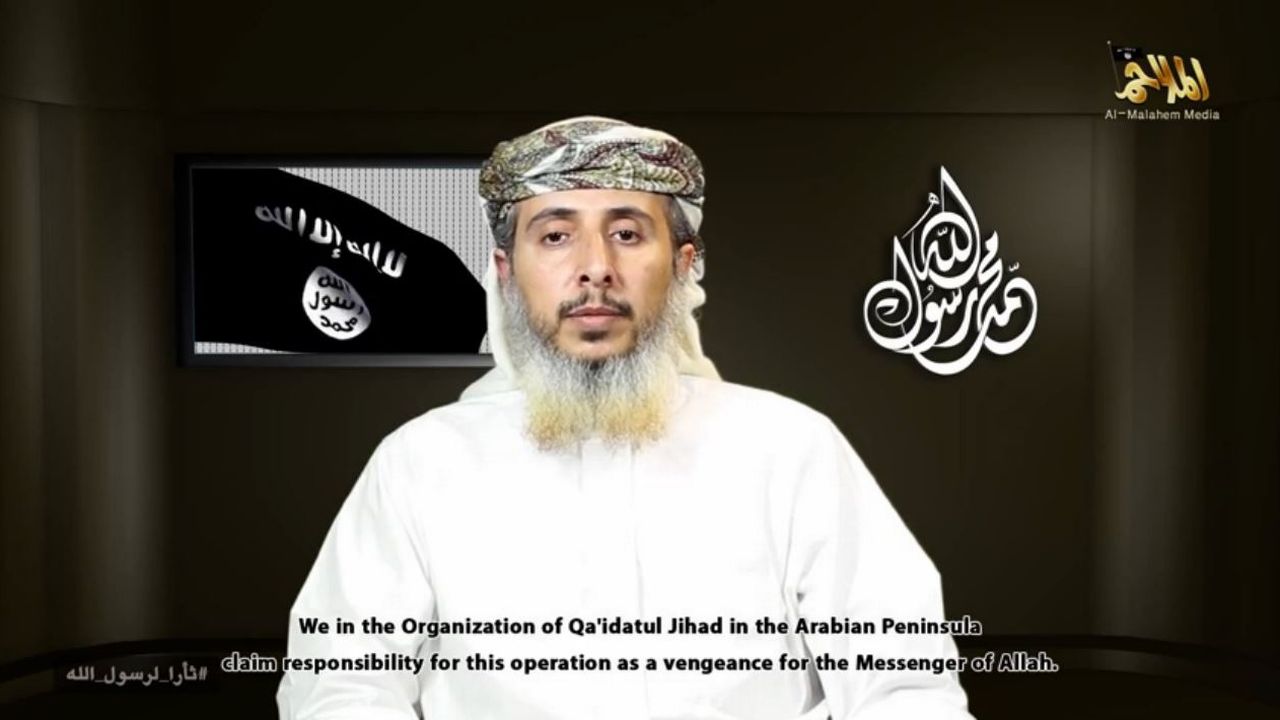 Dans cette vidéo, AQPA "revendique la responsabilité" de l'attaque de Charlie Hebdo, qualifiée de "vengeance pour le messager d'Allah". [capture d'écran YouTube]