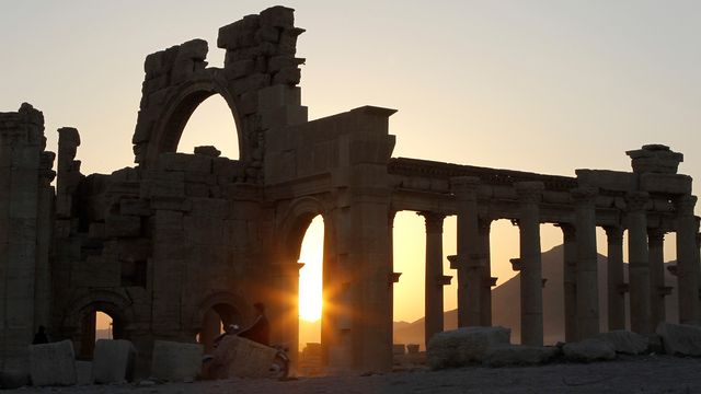 Ruines romaines de l'oasis de Palmyre dans le désert de Syrie. [Khaled al-Hariri  - Reuters]