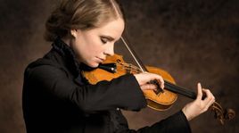 La violoniste allemande Julia Fischer. [Uwe Arens - Decca]