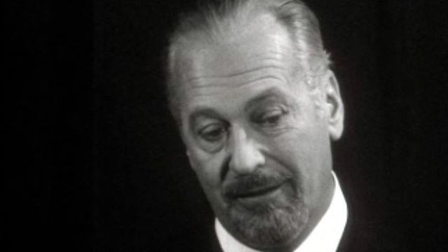 L'acteur autrichien joue le rôle de Sigmund Freud.