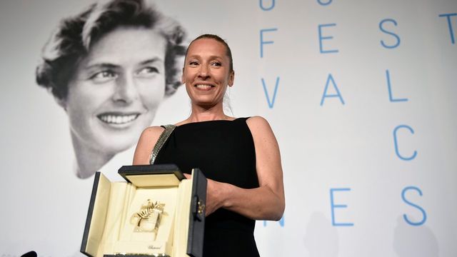 L'actrice française Emmanuelle Bercot a reçu le prix d'interprétation féminine. [Franck Robichon - EPA/Keystone]