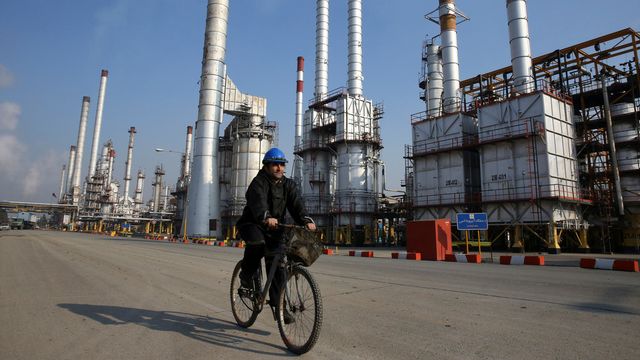 L'industrie iranienne va repartir avec la levée des sanctions. [Vahid Salemi - AP Photo/Keystone]