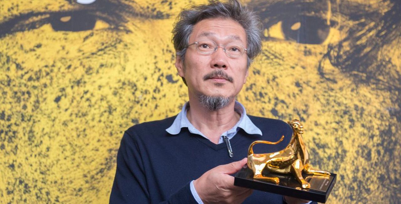 Le réalisateur sud-coréen Hong Sangsoo a reçu le Léopard d'or du 68e festival de Locarno. [Urs Flueeler - Keystone]