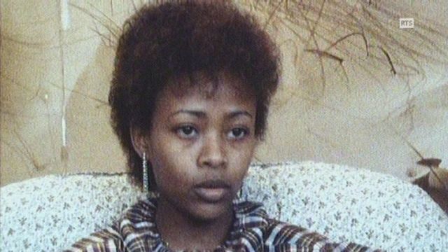 Une jeune Erythréenne menacée d'expulsion, réfugiée à Bex, en 1986. [RTS]