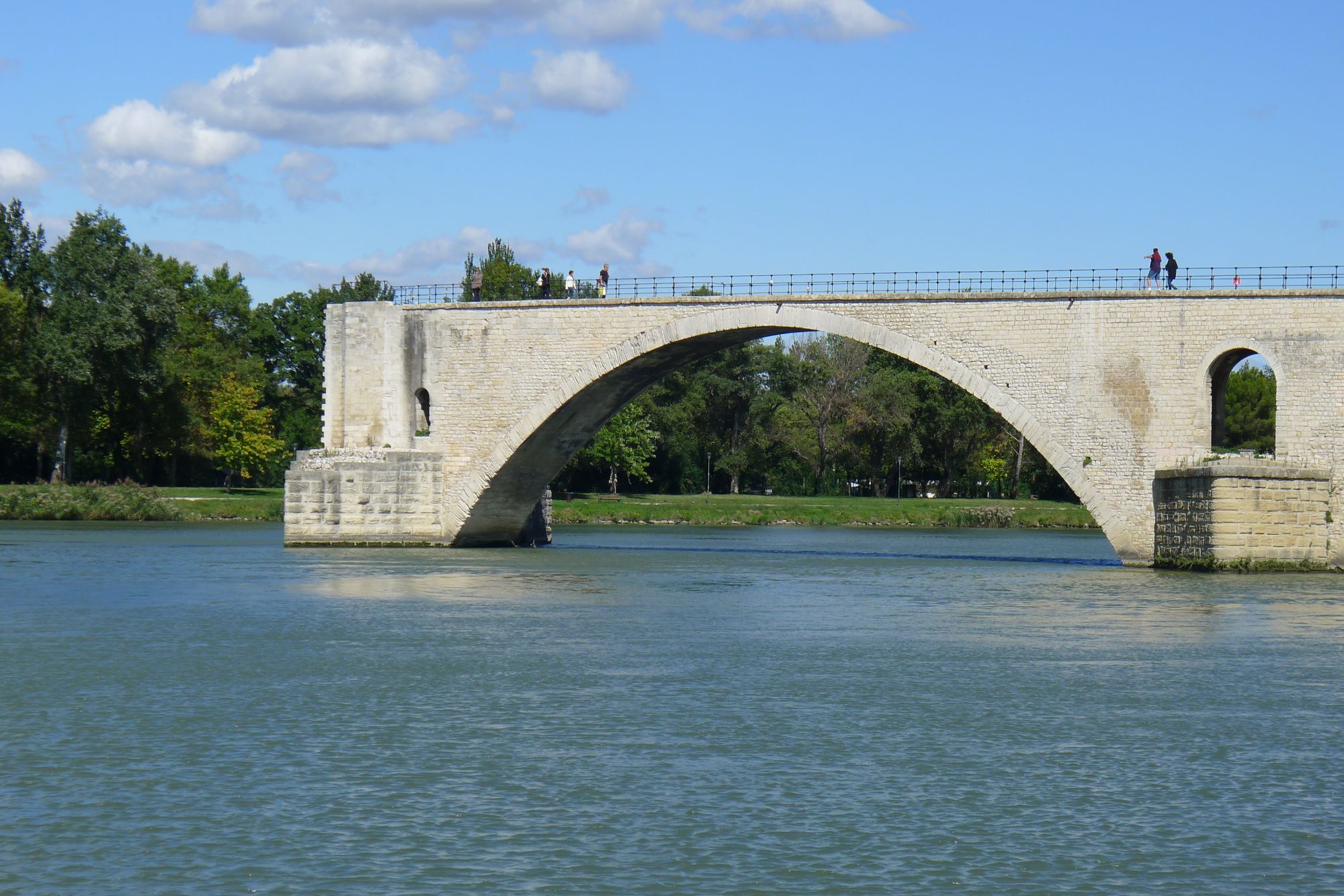 Le pont avait autrefois 22 arches.