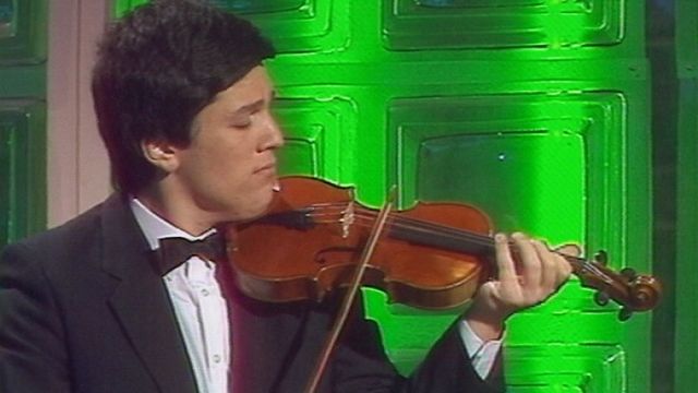 Robert Faltin au violon, 1987. [RTS]