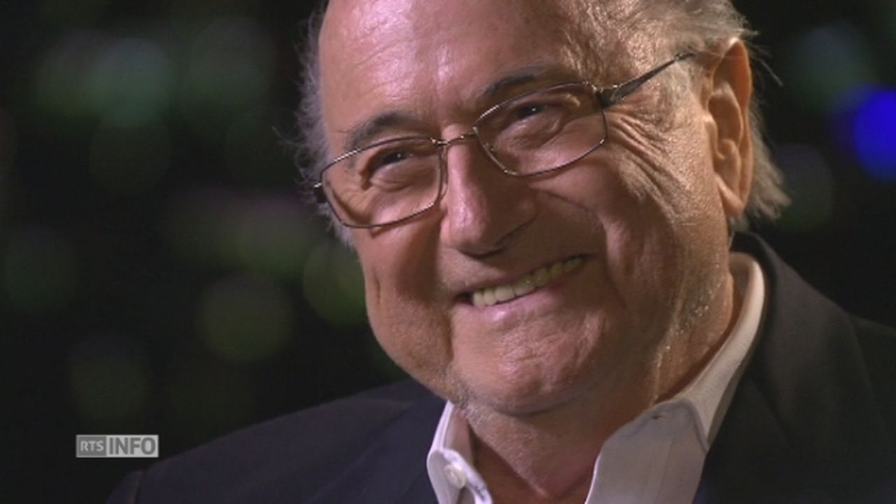 Sepp Blatter: "Platini est un homme honnête" [RTS]