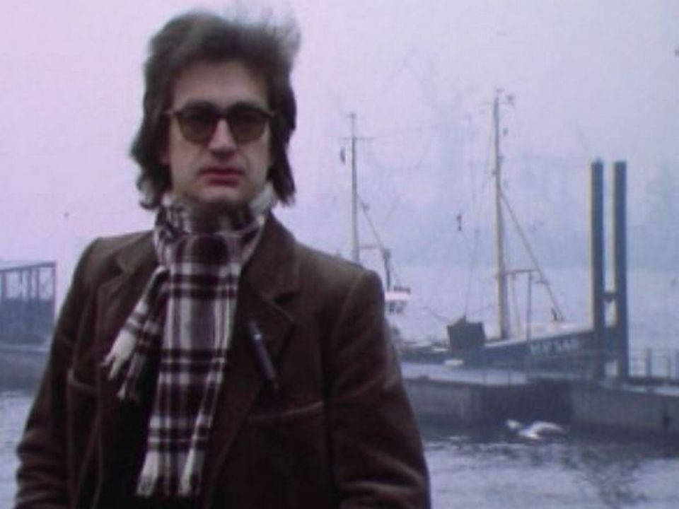 Wim Wenders dans le port de Hambourg en 1977 [RTS]