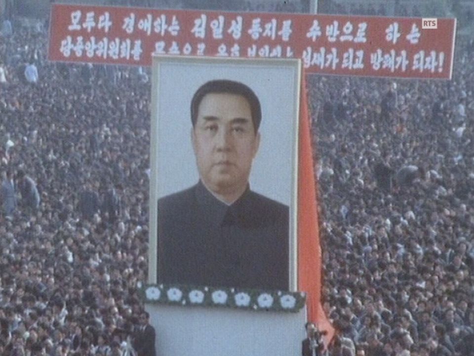 Portrait du leader Kim Il-Sung fondateur du Parti du Travail en Corée du Nord en 1986 [RTS]