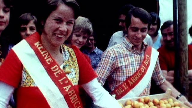 La Reine et le Roi de l'abricot valaisan, 1973. [RTS]