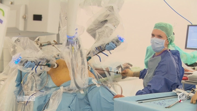 Les robots chirurgicaux n’apportent que peu de bénéfices aux patients selon une étude [RTS]