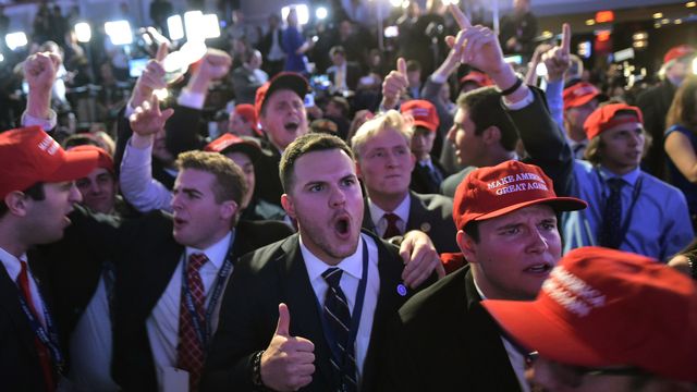 Des partisans de Donald Trump à New York lors durant l'annonce des résultats le 8 novembre 2016. [Mandel NGAN - AFP]