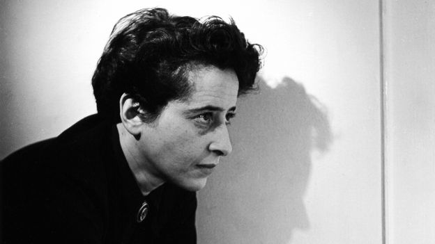 Publié dimanche à 21:18 "Les origines du totalitarisme" d'Hannah Arendt en ... - RTS.ch