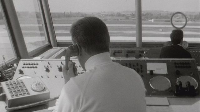 Alerte à l'aéroport de Cointrin en 1968. [RTS]